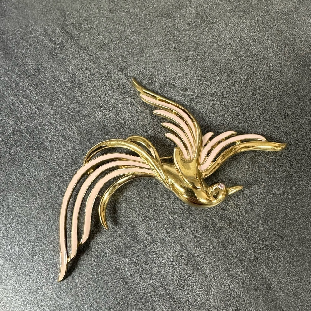 Vintage Trifari Signed Gold Pink Enamel Paradise Large Bird Brooch